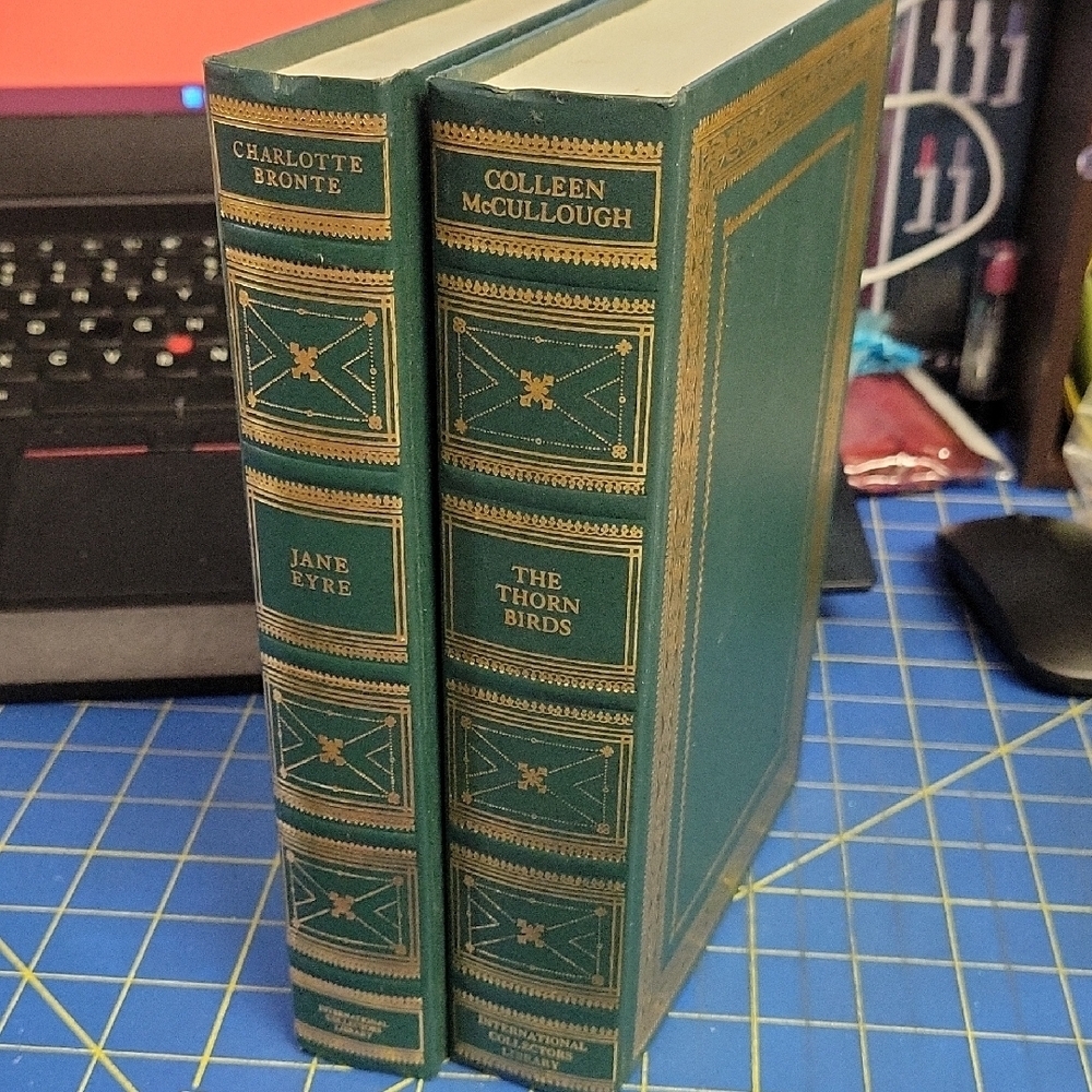 VTG Green Faux Leather Bound Classic Books Set of 2 Jane Eyre & The Thorn Birds